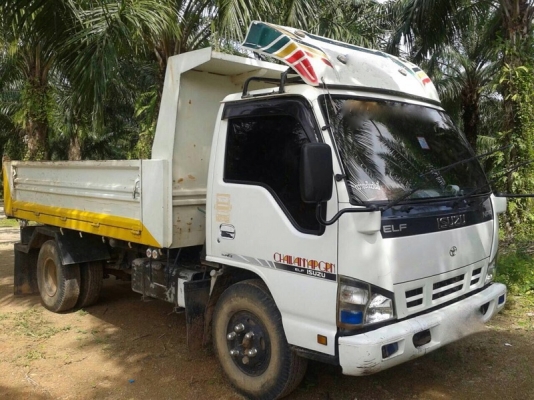 รถอีซูซุ 6 ล้อดั้ม NPR  130 แรงม้า ปี 50  สนใจติดต่อ  081 - 6079515