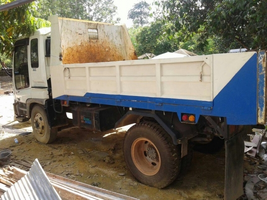 รถอีซูซุ 6 ล้อดั้ม ( จีก้า ) 195 แรงม้า. ปี 54 ( รถประกอบ ) สนใจติดต่อ 081 - 6079515 รถอีซูซุ 6 ล้อดั้ม ( จีก้า ) 195 แรงม้า. ปี 54 ( รถประกอบ ) สนใจติดต่อ 081 - 6079515