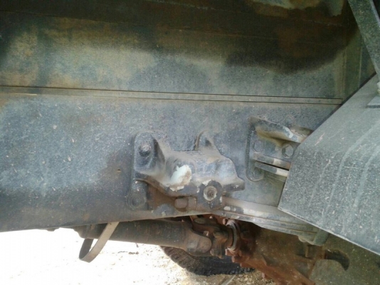 รถอีซูซุ 6 ล้อดั้ม ( จีก้า ) 195 แรงม้า. ปี 54 ( รถประกอบ ) สนใจติดต่อ 081 - 6079515 รถอีซูซุ 6 ล้อดั้ม ( จีก้า ) 195 แรงม้า. ปี 54 ( รถประกอบ ) สนใจติดต่อ 081 - 6079515