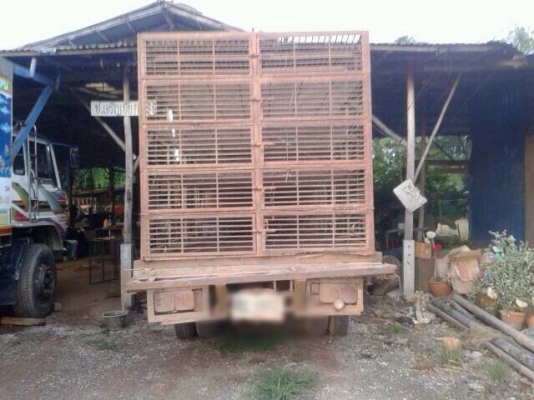 ขายรถบรรทุกหกล้อ ISUZU TR เครื่อง 4BE1-110 แรง แชสซีไม่ผุ ทะเบียนขาด 4 ปี