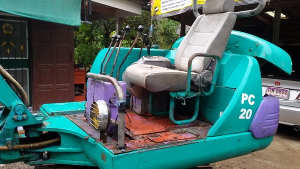 ขายรถขุด แมคโครเล็ก KOMATSU PC20-7 สภาพพร้อมใช้ราคาเบาๆ