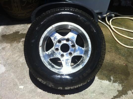 ขายล้อแม็ก ขอบ15  ไว้เป็นล้ออะไหล่  500 บาท