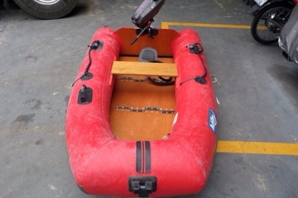 ขาย เรือยางพร้อมเครื่อง SUZUKI 2 แรง เก่าญี่ปุ่น ราคา 17,500
