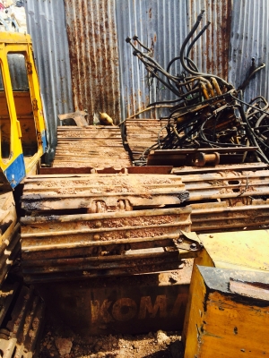 ขายเหมา โซ่ 3คู่ มี 200 2คู่ และ 120 1 คู่ครับ