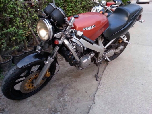 ็Honda Bross 400 ทะเบียนพร้อมโอนขนส่ง