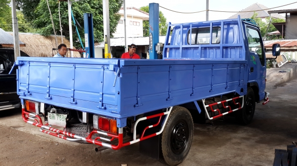 ขายด่วนISUZU 4ล้อเล็ก100แรงปี47จัดแนนท์ได้สูงสภาพดีมากพร้อมใช้ในเมืองไม่ติดเวลาราคาโทร0843923995