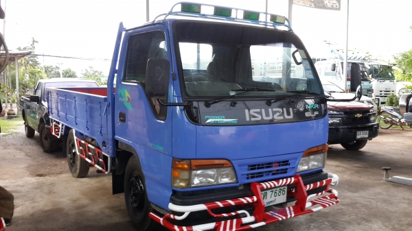 ขายด่วนISUZU 4ล้อเล็ก100แรงปี47จัดแนนท์ได้สูงสภาพดีมากพร้อมใช้ในเมืองไม่ติดเวลาราคาโทร0843923995