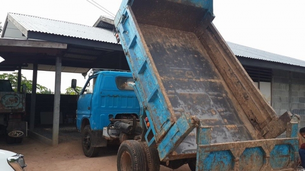 ขายดัมพ์6ล้อ3คิว อีซูซุ 110แรงสภาพพร้อมใช้งานภาษีทะเบียนเต็ม ยางดี เครื่องดี ขายดัมพ์6ล้อ3คิว อีซูซุ 110แรงสภาพพร้อมใช้งานภาษีทะเบียนเต็ม ยางดี เครื่องดี