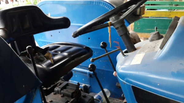 ขายรถไถ ฟร์อด6610 เสื้อลาย NEWHOLLAN สภาพพร้อมงานทะเบียน58 เครื่องฟิต อุปกรณ์ครบ ผาน7 ขายรถไถ ฟร์อด6610 เสื้อลาย NEWHOLLAN สภาพพร้อมงานทะเบียน58 เครื่องฟิต อุปกรณ์ครบ ผาน7