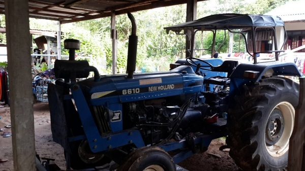 ขายรถไถ ฟร์อด6610 เสื้อลาย NEWHOLLAN สภาพพร้อมงานทะเบียน58 เครื่องฟิต อุปกรณ์ครบ ผาน7