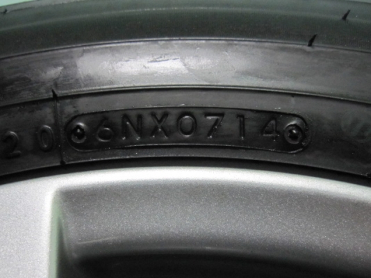 ขายล้อแม็กป้ายแดง New Mazda 3 พร้องยางขอบ 16 ปี 14 วื่งมา 40 กม.