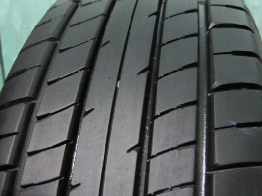 ขายล้อแม็ก Mitsubishi Attrage พร้อมยางขอบ 15 สภาพใหม่ๆ