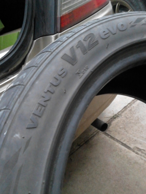 215/45R17 HANKOOK VENTUS V12 EVO ปี2011 มี 1 เส้น สวย หนา ไม่มีปะ TEL.081-427-3941 215/45R17 HANKOOK VENTUS V12 EVO ปี2011 มี 1 เส้น สวย หนา ไม่มีปะ TEL.081-427-3941