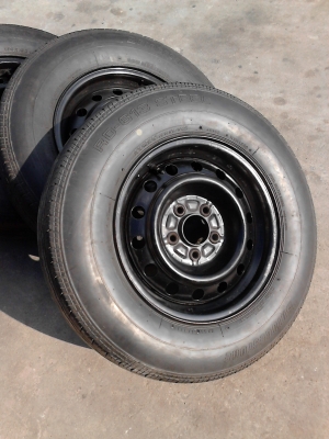 กะทะล้อ 5 รู TOYOTA พร้อมยาง BRIDGESTONE RD-613 มี 4 ล้อ TEL.081-427-3941 กะทะล้อ 5 รู TOYOTA พร้อมยาง BRIDGESTONE RD-613 มี 4 ล้อ TEL.081-427-3941