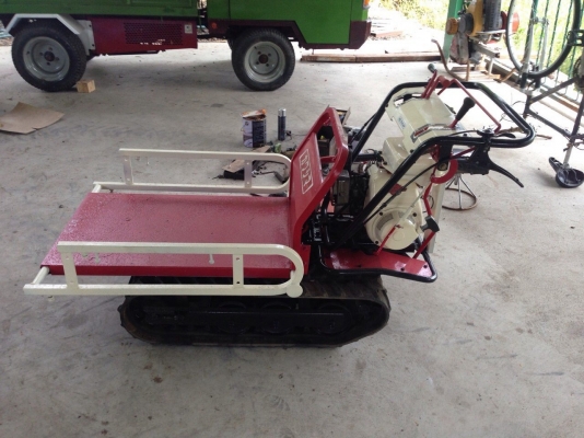 รถแทกเดินตาม