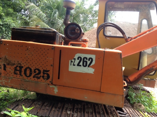 ขายรถแบคโฮ  ฮิตาชิ  รุ่น UH025