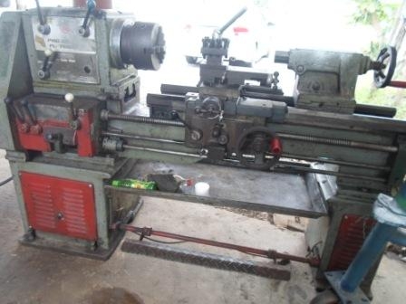 แท่นกลึง 5 ฟุต 3 เพลา เกียร์บล็อก พร้อมใช้งาน ด่วน !!!!!!! 63,000