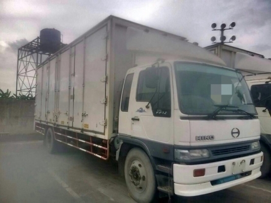 รถฮีโน่ 6 ล้อ ตู้แห้ง FF1J 220 แรงม้า. ปี 45 - 46 ( มีขาย 7 คัน ) สนใจติดต่อ 081 - 6079515 รถฮีโน่ 6 ล้อ ตู้แห้ง FF1J 220 แรงม้า. ปี 45 - 46 ( มีขาย 7 คัน ) สนใจติดต่อ 081 - 6079515