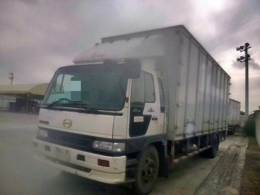 รถฮีโน่ 6 ล้อ ตู้แห้ง FF1J 220 แรงม้า. ปี 45 - 46 ( มีขาย 7 คัน ) สนใจติดต่อ 081 - 6079515 รถฮีโน่ 6 ล้อ ตู้แห้ง FF1J 220 แรงม้า. ปี 45 - 46 ( มีขาย 7 คัน ) สนใจติดต่อ 081 - 6079515