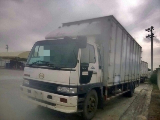 รถฮีโน่ 6 ล้อ ตู้แห้ง FF1J 220 แรงม้า. ปี 45 - 46 ( มีขาย 7 คัน ) สนใจติดต่อ 081 - 6079515 รถฮีโน่ 6 ล้อ ตู้แห้ง FF1J 220 แรงม้า. ปี 45 - 46 ( มีขาย 7 คัน ) สนใจติดต่อ 081 - 6079515