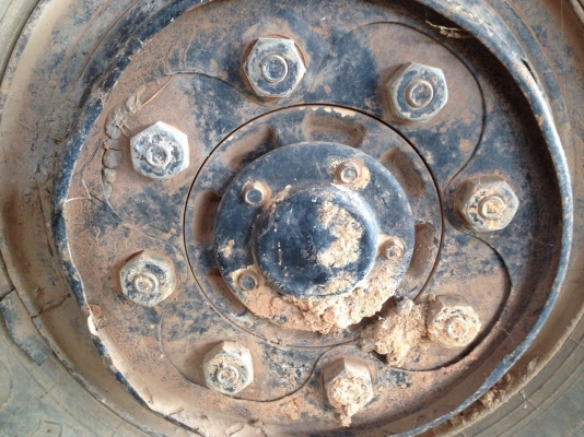 ขายตามสภาพMITSUBISHI TF5XXX 245แรงม้าดั๊มท้องเรือ สภาพสวยพร้อมใช้ ราคาต่อรองได้้ ติดต่อได้ที่คุณ อ๊อฟ พิจิตร 086-737-9991