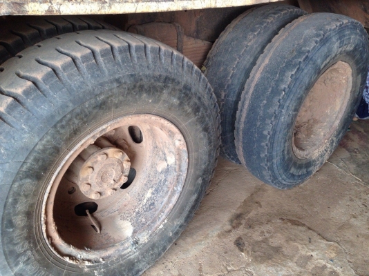 ขายตามสภาพMITSUBISHI TF5XXX 245แรงม้าดั๊มท้องเรือ สภาพสวยพร้อมใช้ ราคาต่อรองได้้ ติดต่อได้ที่คุณ อ๊อฟ พิจิตร 086-737-9991