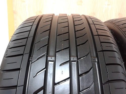ยาง,235-35-19 NEXEN สภาพ99\% ปลายปี13สี่เส้น 9,900 แยกคู่ได้ ยาง,235-35-19 NEXEN สภาพ99\% ปลายปี13สี่เส้น 9,900 แยกคู่ได้