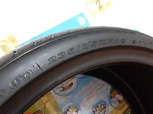 ยาง,235-35-19 NEXEN สภาพ99\% ปลายปี13สี่เส้น 9,900 แยกคู่ได้ ยาง,235-35-19 NEXEN สภาพ99\% ปลายปี13สี่เส้น 9,900 แยกคู่ได้
