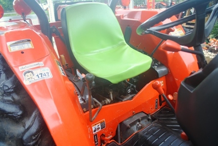 ขายรถไถ Kubota L 4508 DI special(4WD) พร้อมดันหน้าช้างและผานพรวน เครื่องแน่นๆ สีเดิมครับ