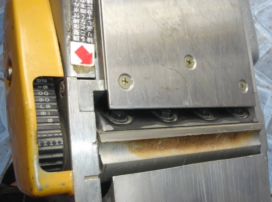 ขายกบไฟฟ้า 5 นิ้ว Makita รุ่น 1804 (1140w.) แปลงเป็นไฟ 220v แล้ว