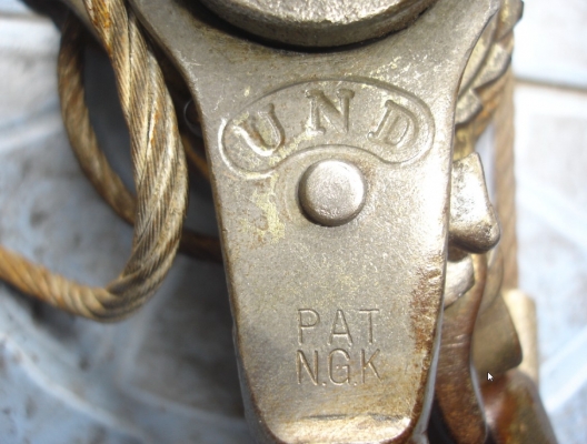 ขายรอกสลิง N.G.K ขนาด1ตัน