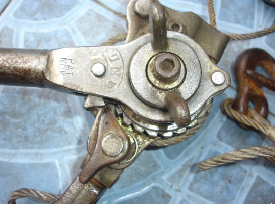 ขายรอกสลิง N.G.K ขนาด1ตัน