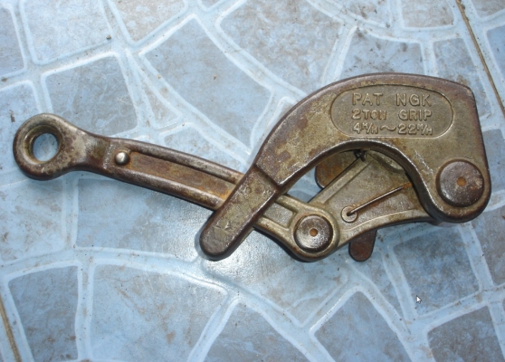 ขายตัวจับสลิง N.G.K ขนาด2ตัน