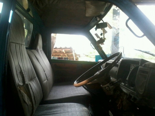 รถอีซูซุ6ล้อKSเครื่อง110แรง พร้อมใช้งานคับ