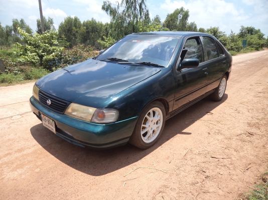 รถเก๋งนิสสัน สภาพดีราคาถูกๆ