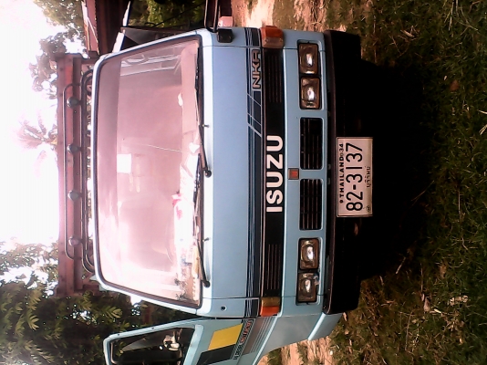 รถหกล้อ isuzu 110