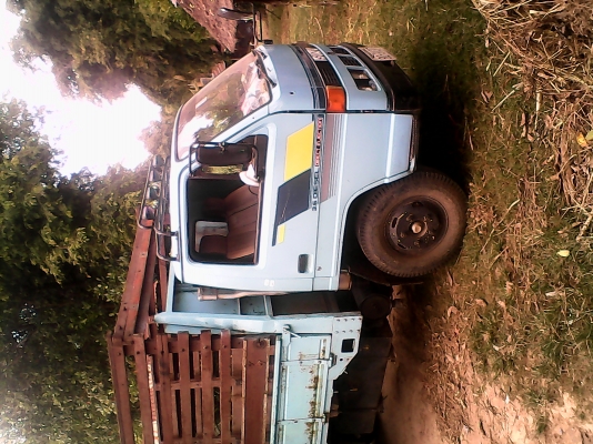 รถหกล้อ isuzu 110