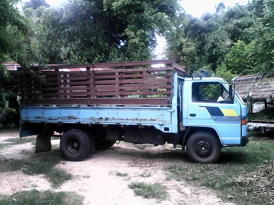 รถหกล้อ isuzu 110