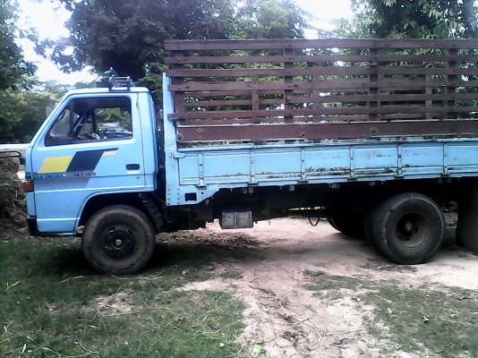 รถหกล้อ isuzu 110