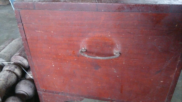 หีบไม้สัก