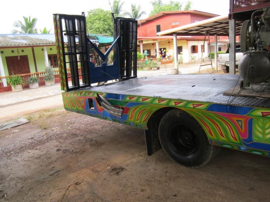 ขาย เทลเลอร์บรรทุกรถเกี่ยวข้าวหรือแมคโคร เครื่อง 200แรงเทอร์โบ ขาย เทลเลอร์บรรทุกรถเกี่ยวข้าวหรือแมคโคร เครื่อง 200แรงเทอร์โบ