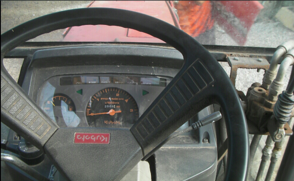 ขาย รถไถนั่งขับ คูโบต้า GL-32 สนใจ 082 0332551สุวัตนา