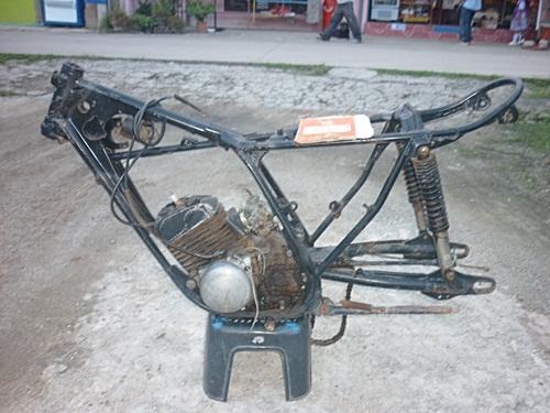 โคลง-เครื่อง DT100 มีเล่มทะเบียน เครื่องไม่ติด 3,000บ.