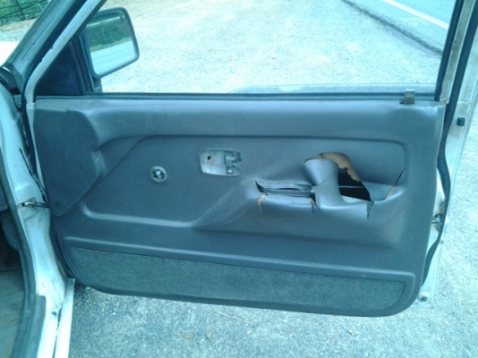 ขายมังกรปี90ตามสภาพคับ หน้าเดิม คานเดิม กระโปร่งเดิม เครื่องดี คัตซีสวย ลดเหลือ88000ด่วนคับขายถูกด่วนคับ