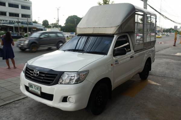 TOYOTA VIGO CHAM ปี 2012 ตอนเดียว ติดแก็ส CNG หัวฉีด มีหลังคาสวยพร้อมใช้งาน เครื่องแน่นๆ ช่วงล่างดี แอร์เย็นๆ เบาะหนังสภาพดี สีสวย ภายในสภาพสวย รถพร้อมใช้ จัดไฟแนนได้