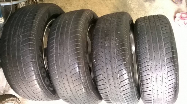 แม็กเลนโซ่ขอบ 15 แถมยาง ราคา 5900 บาท