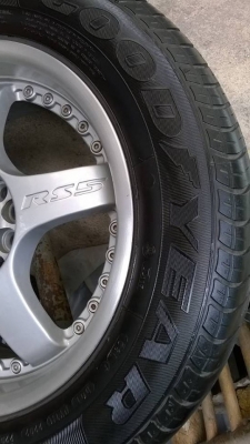 แม็กเลนโซ่ขอบ 15 แถมยาง ราคา 5900 บาท แม็กเลนโซ่ขอบ 15 แถมยาง ราคา 5900 บาท