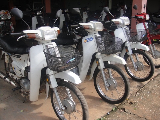 ขายฮอนด้าดรีม คุรุสภา สีขาว ทะเบียนพร้อมชุดโอน
