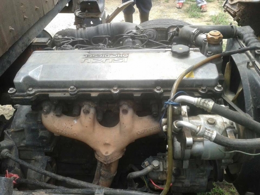 **455,000 บ.ต่อรอง**ขาย6ล้อ 120 ราคาเบาๆ ISUZU NPR66LX5S 4HF1-120ฝาดำใส่ฝาขาว ห้างแท้ปี39 เครื่องเดิม เปลี่ยนแต่ฝา เครื่องฟิตมาใหม่ไม่นาน แห้งๆ แน่นดี แรง เกียร์ดีไม่มีหลุด ช่วงล่างเดิม คัสซีดีไม่ปะไม่ดาม ไม่ผุ กระบะพื้นไม้คอกเหล็กสภาพสวย พื้นดีข้างสวยไม่