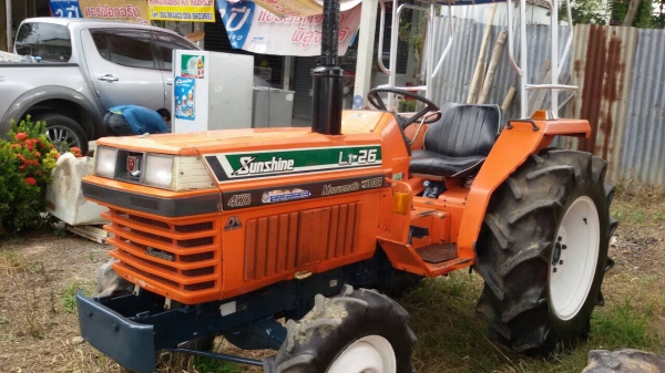 ปัญญาแทรคเตอร์มาแล้ว...จัดมาให้ครับ คูโบต้า L1-26 พร้อมโรตาลี่ จัดส่ง อ.ศรีประจัน จ.สุพรรณบุรี